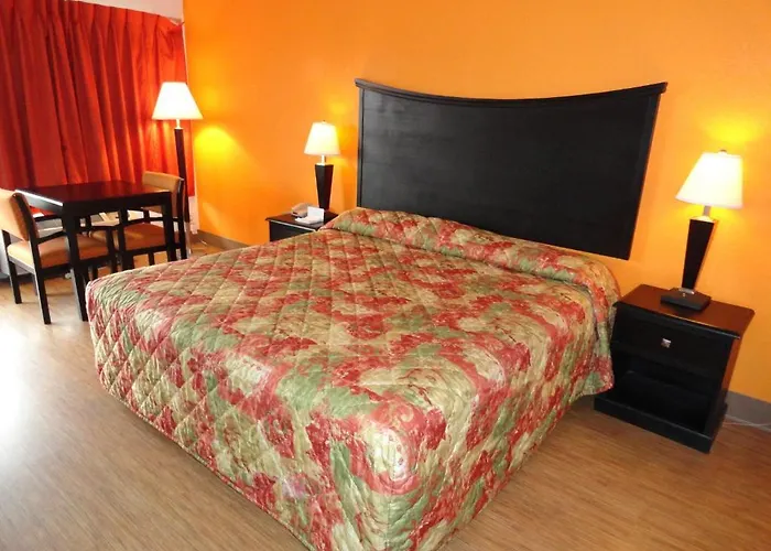Econo Hotel