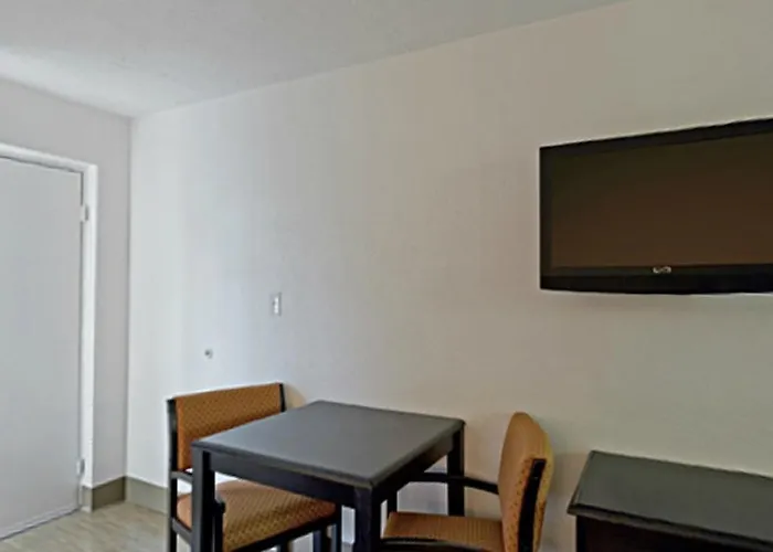 Hotel Econo 2*